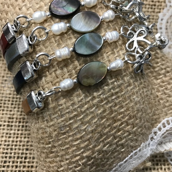 Metalic color leather handmade bracelet - Picture 5 of 5